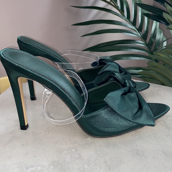 Emerald Green Slipper - Picture 4 of 8